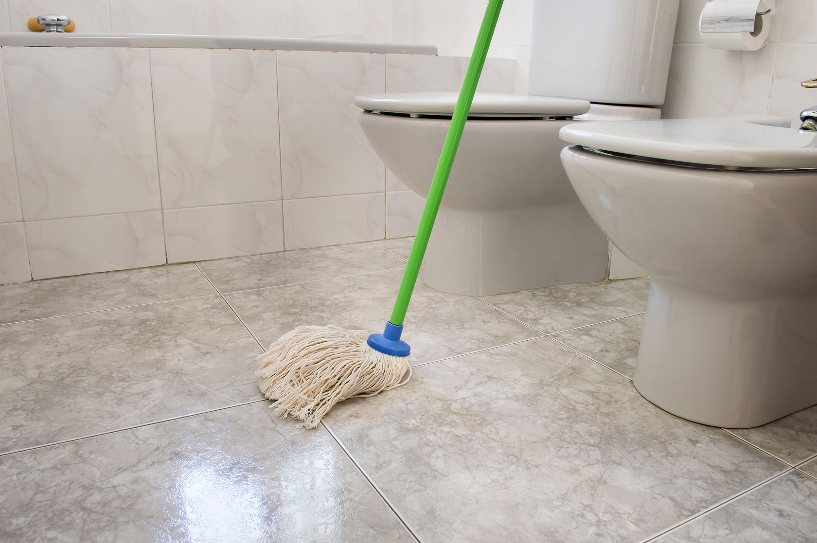 Cleaning your bathroom
